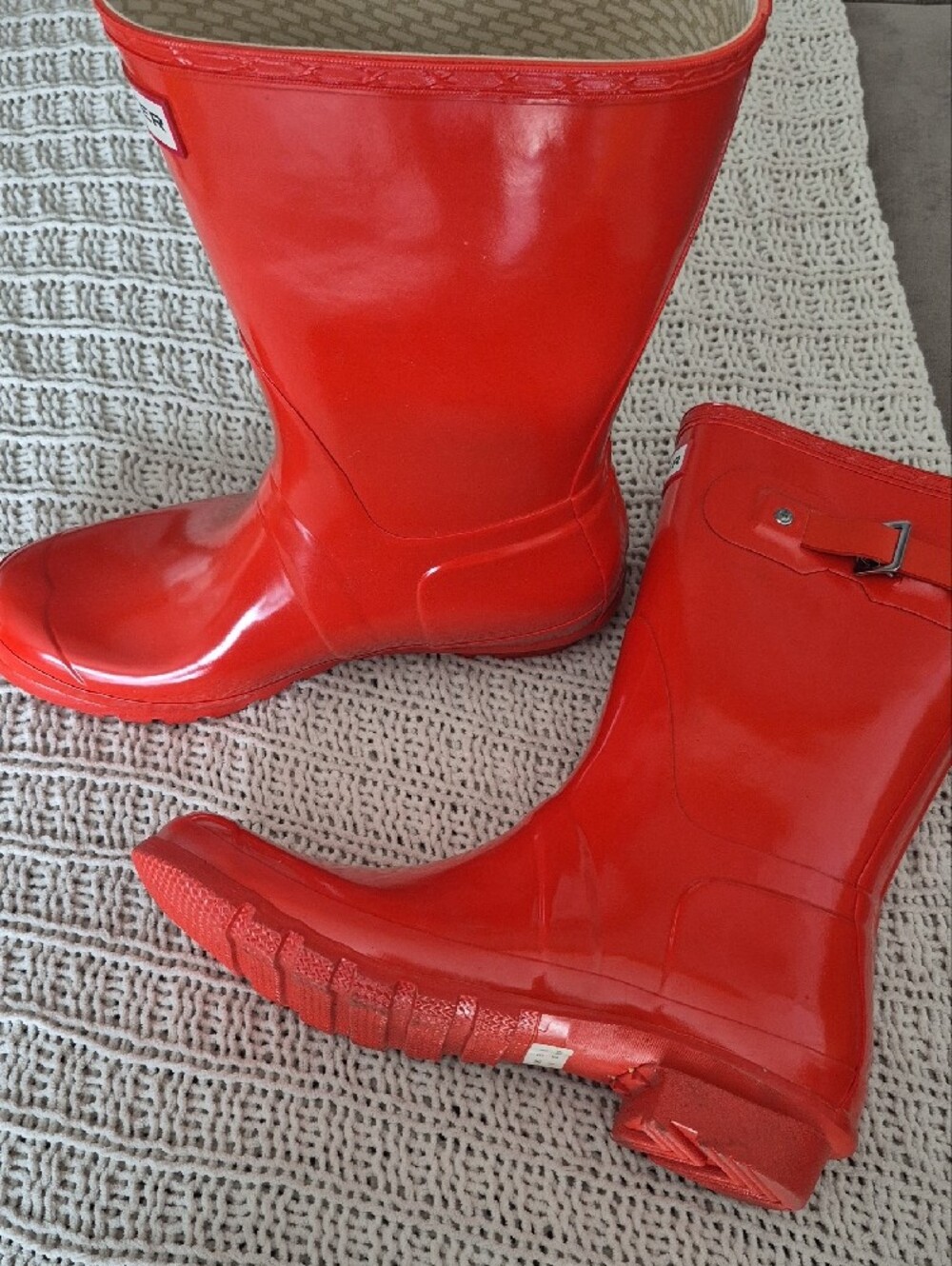 Hunter Glossy Waterproof Mid Calf Rain Boots - Picture 5 of 9